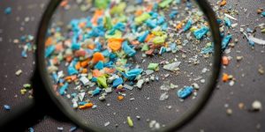 ЕС ужесточает правила для борьбы с утечками пластиковых гранул