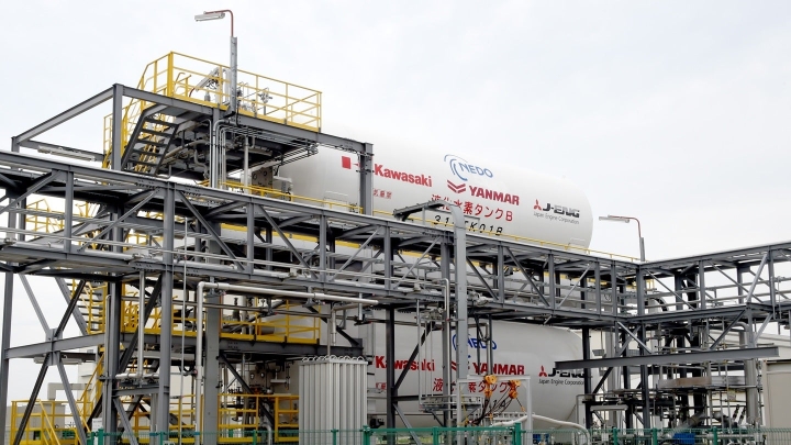 Япония успешно испытала первые в мире морские водородные двигатели